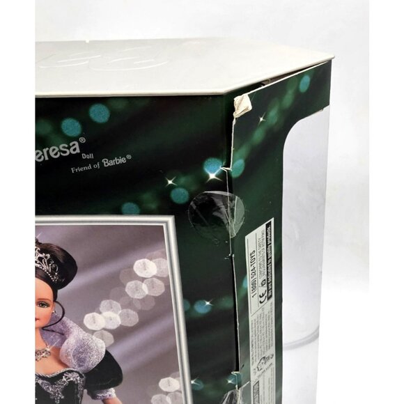 ✨ NRFB Millennium Princess Teresa Barbie Doll (1999) -Special Millennium Edition - Picture 4 of 5